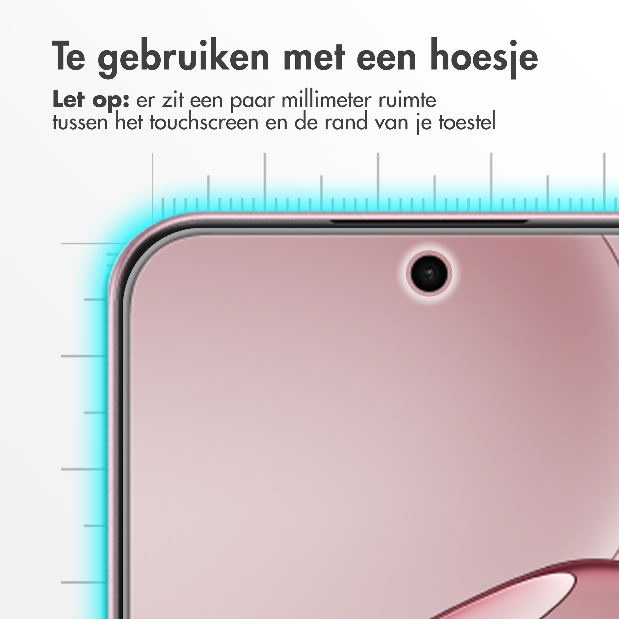 Gros plan d'un smartphone rose, montrant la caméra et les marques de bord.