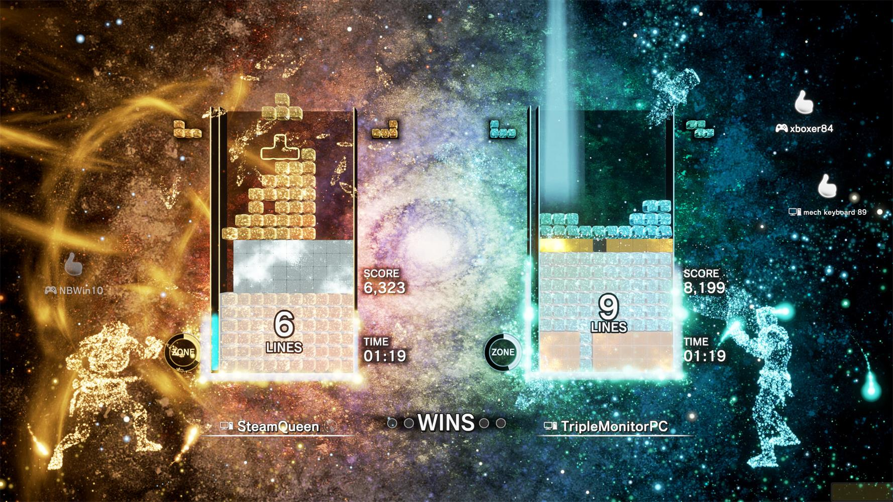 Zwei Spieler spielen Tetris in einem kosmischen Hintergrund. Einer hat 6 Zeilen, der andere 9.