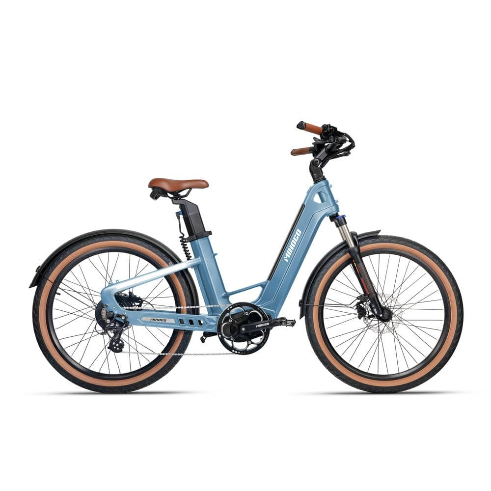 Niebieski rower elektryczny z brązowymi akcentami, białymi obręczami i czarnymi oponami.