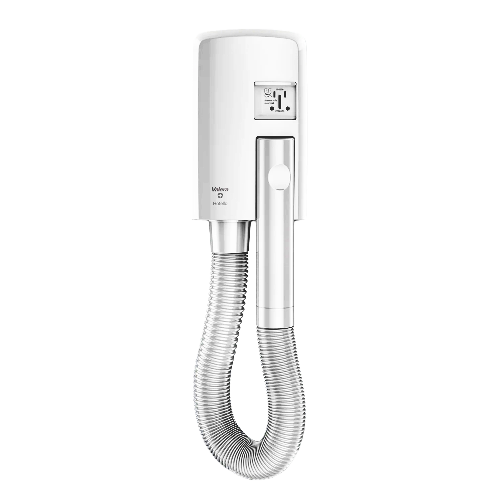 Biała hotelowa suszarka do włosów z elastycznym wężem jest zamontowana na ścianie.