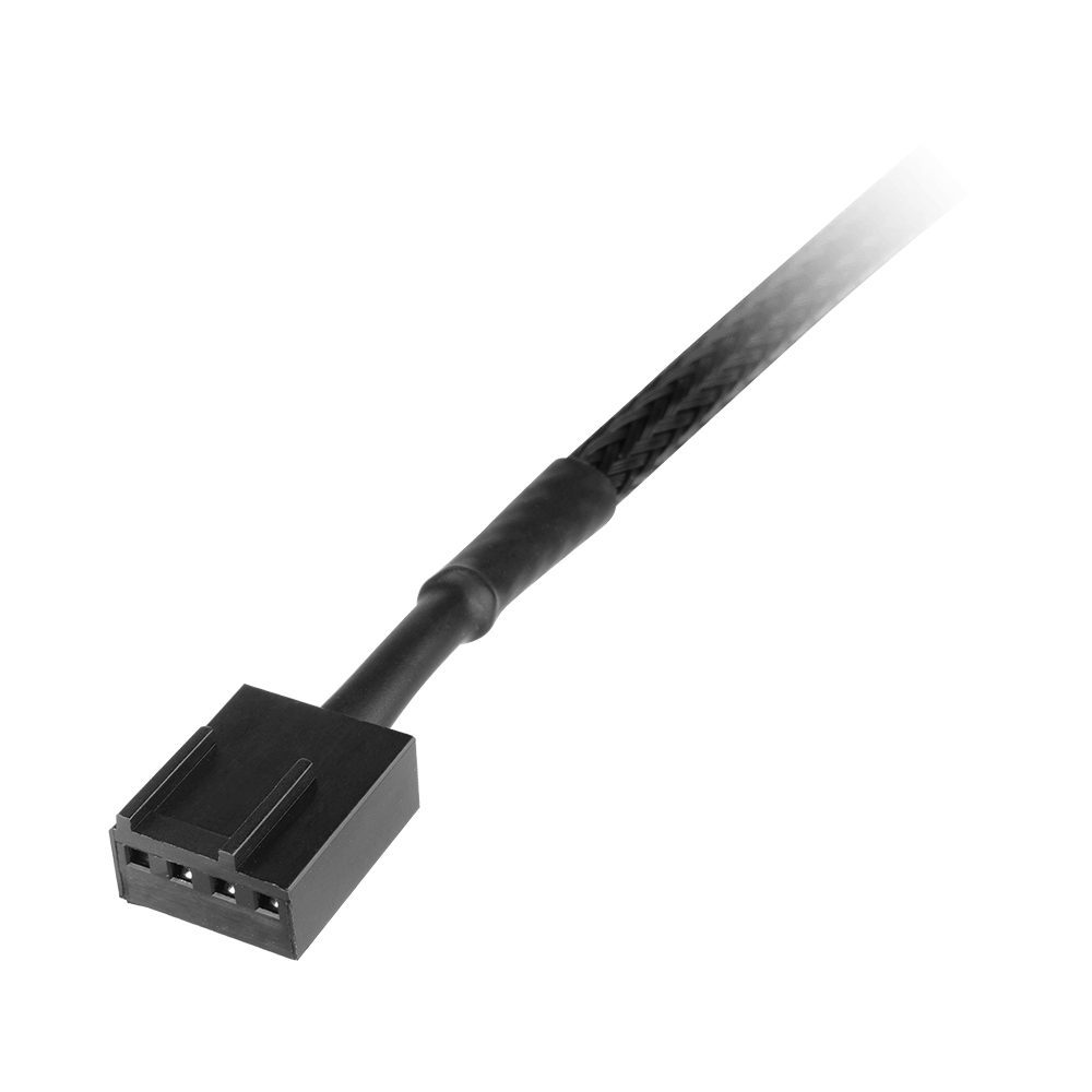 Un conector de cable de ventilador negro con cable trenzado sobre fondo blanco.