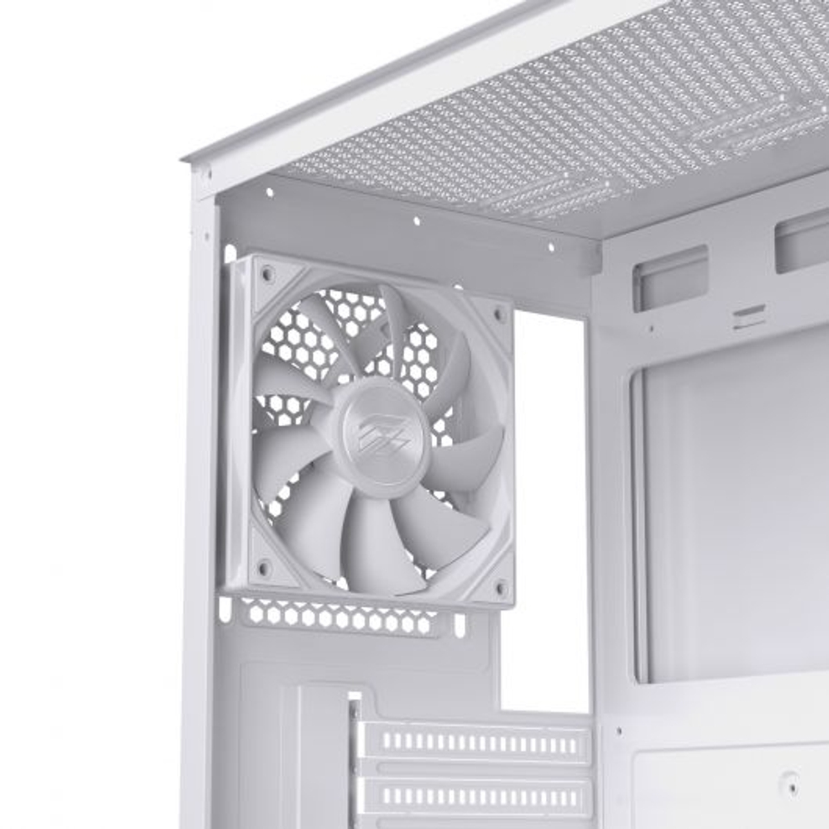 Una ventola bianca per computer è montata all'interno di un case per computer bianco.