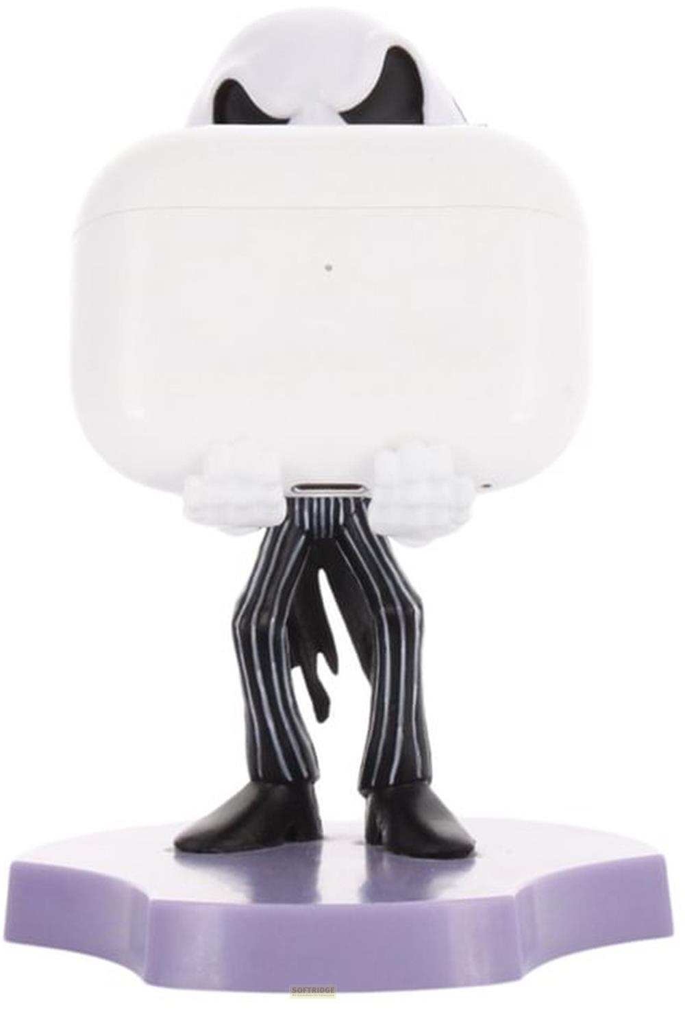 Jack Skellington sosteniendo un estuche AirPods sobre base morada.