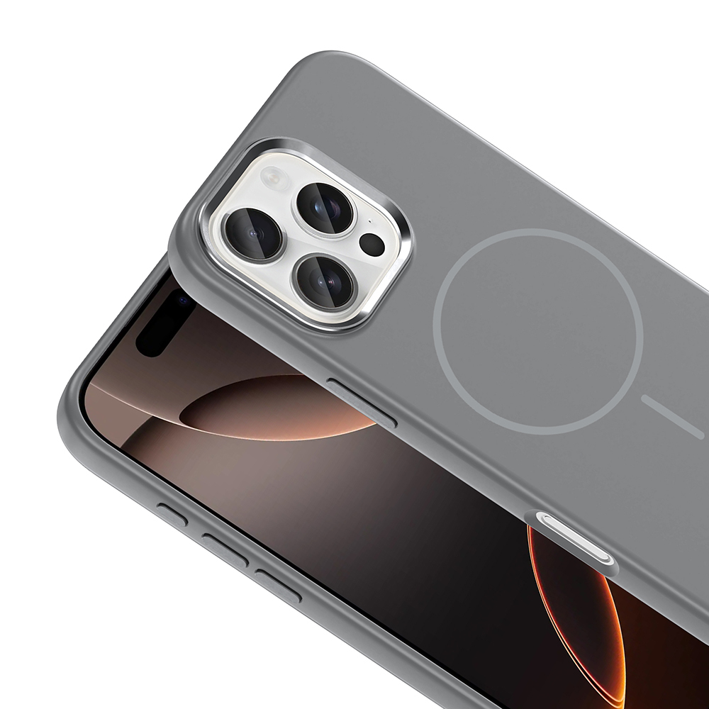 Üçlü kamera ve manyetik halkalı gri telefon kılıfı.