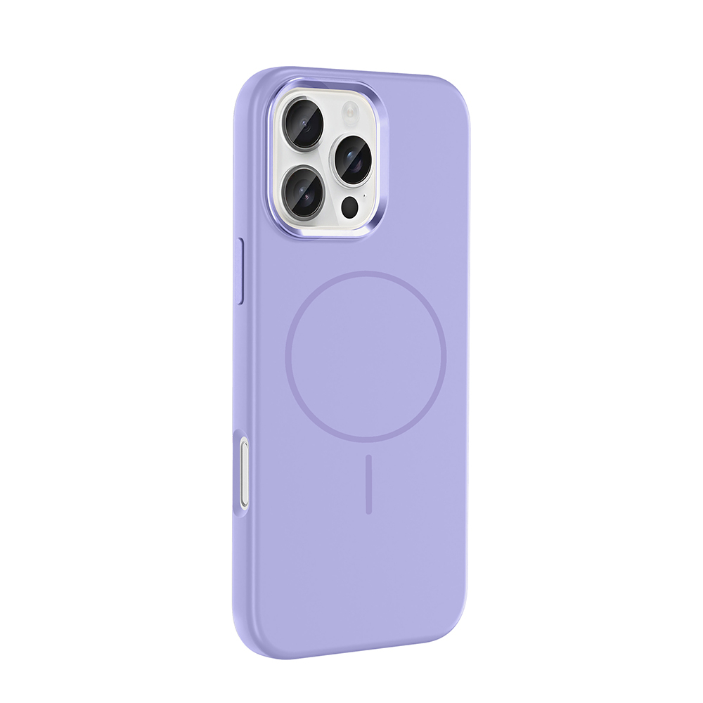 Kamera kesimli, manyetik halkalı mor iPhone kılıfı. Yakın çekim.