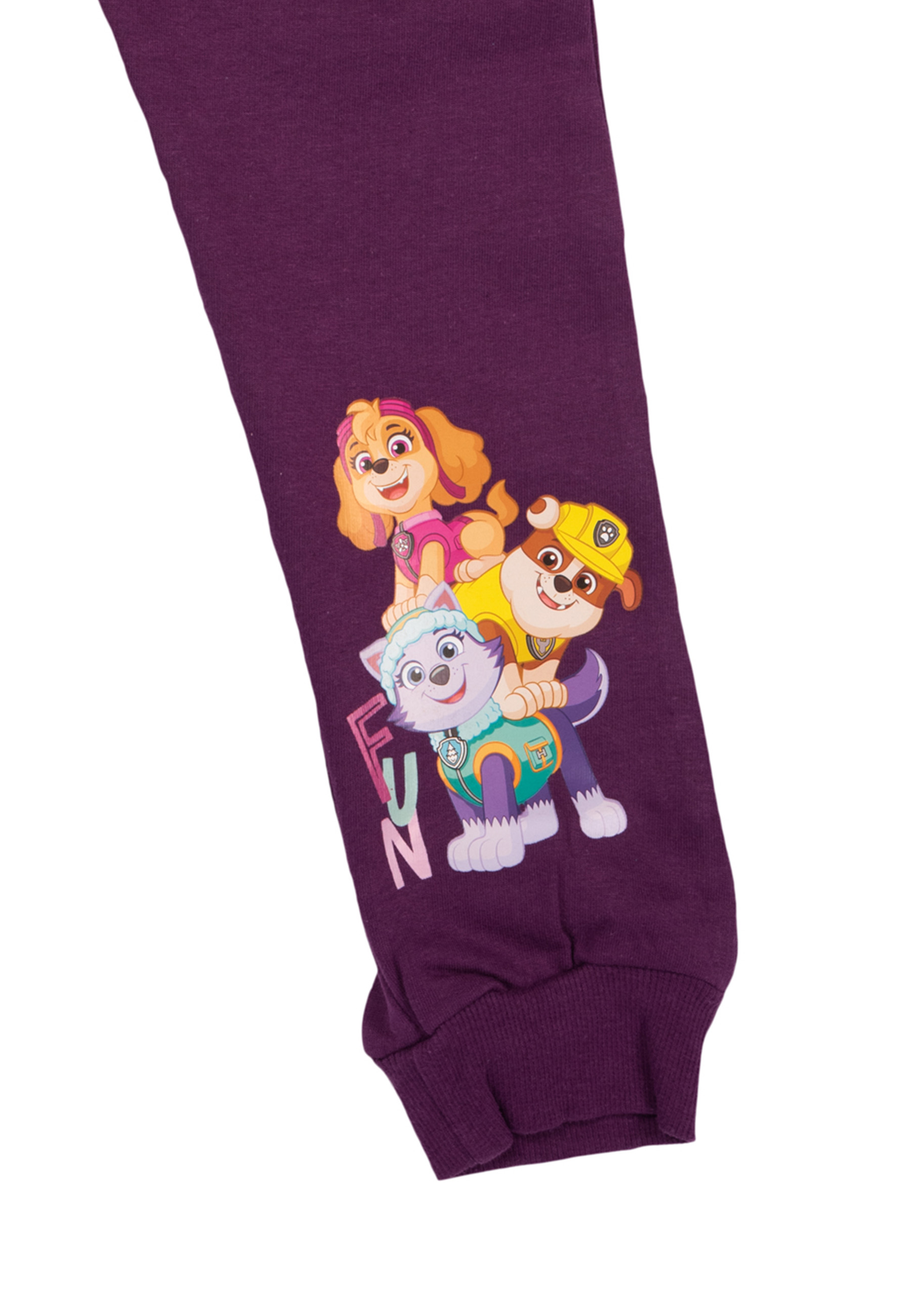 Lila Kleidung mit Paw Patrol-Charakteren: Skye, Everest und Rubble.