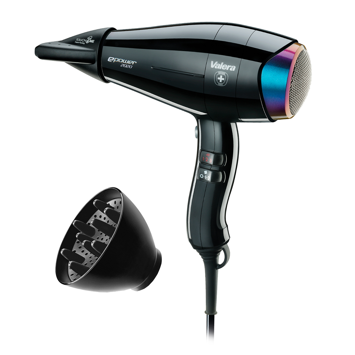 Czarna suszarka Valera z nasadką dyfuzora, białe tło.