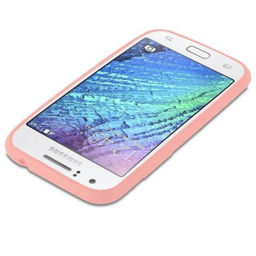 Uno smartphone Samsung rosa che visualizza uno sfondo colorato sul suo schermo.