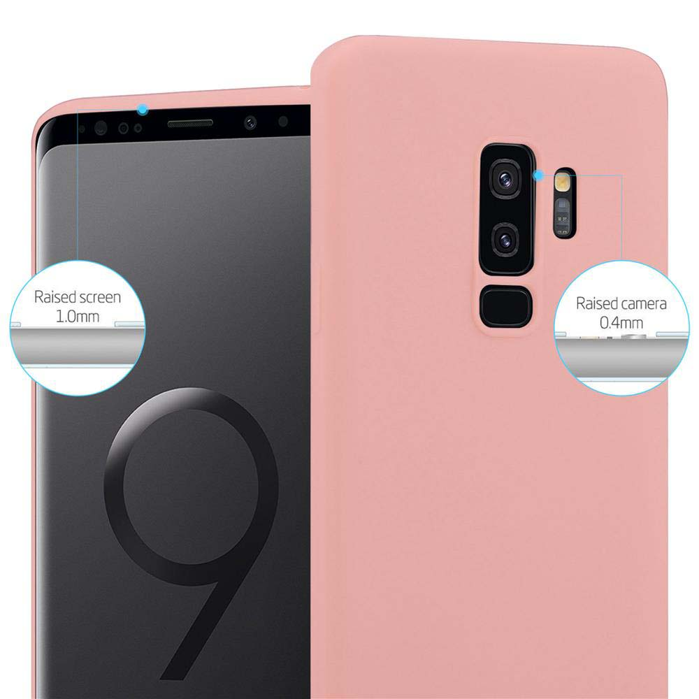 Una cover rosa copre uno smartphone con modulo fotocamera.
