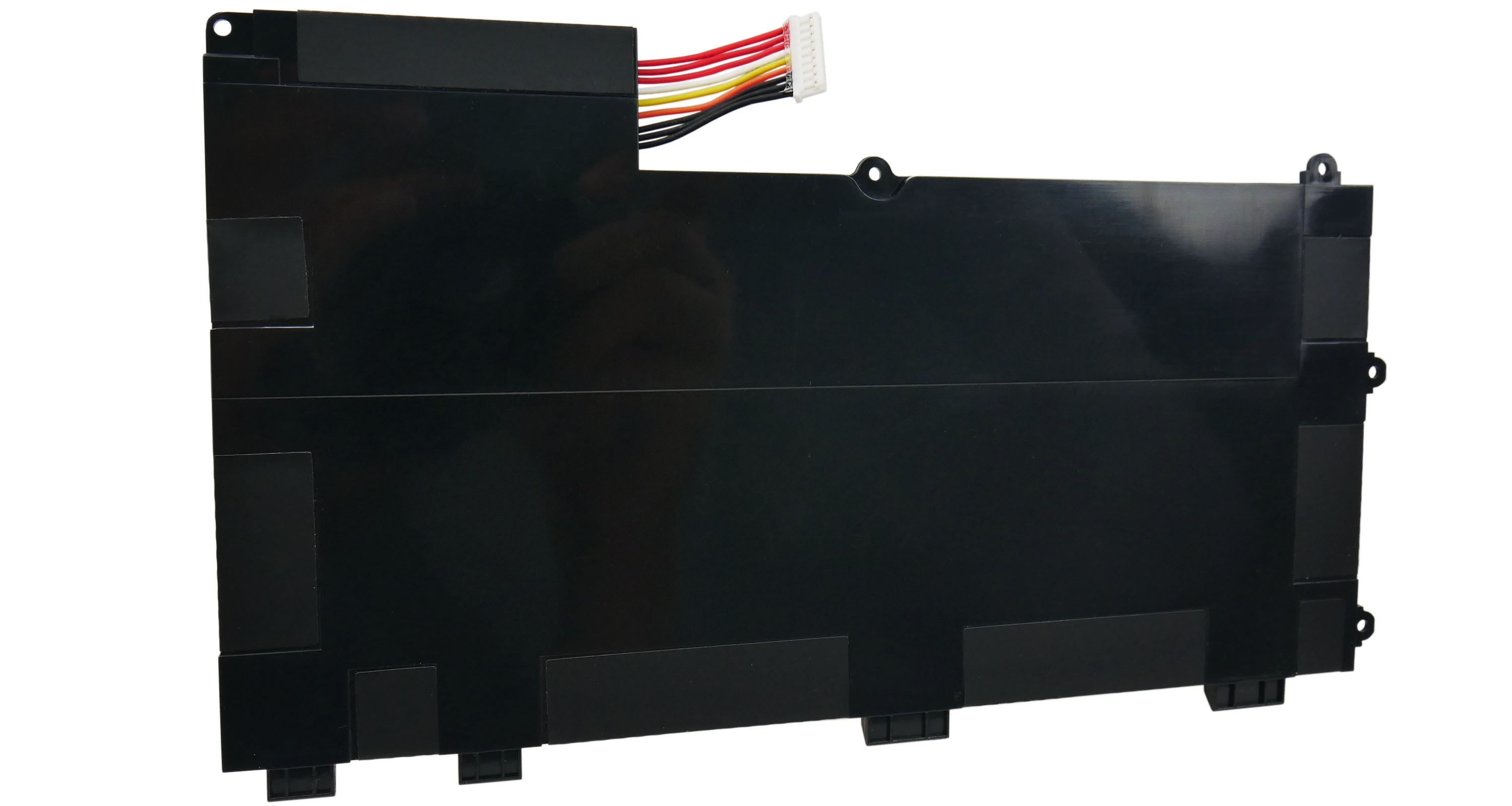 Czarna bateria do laptopa z czerwonymi, żółtymi, białymi i czarnymi kablami.