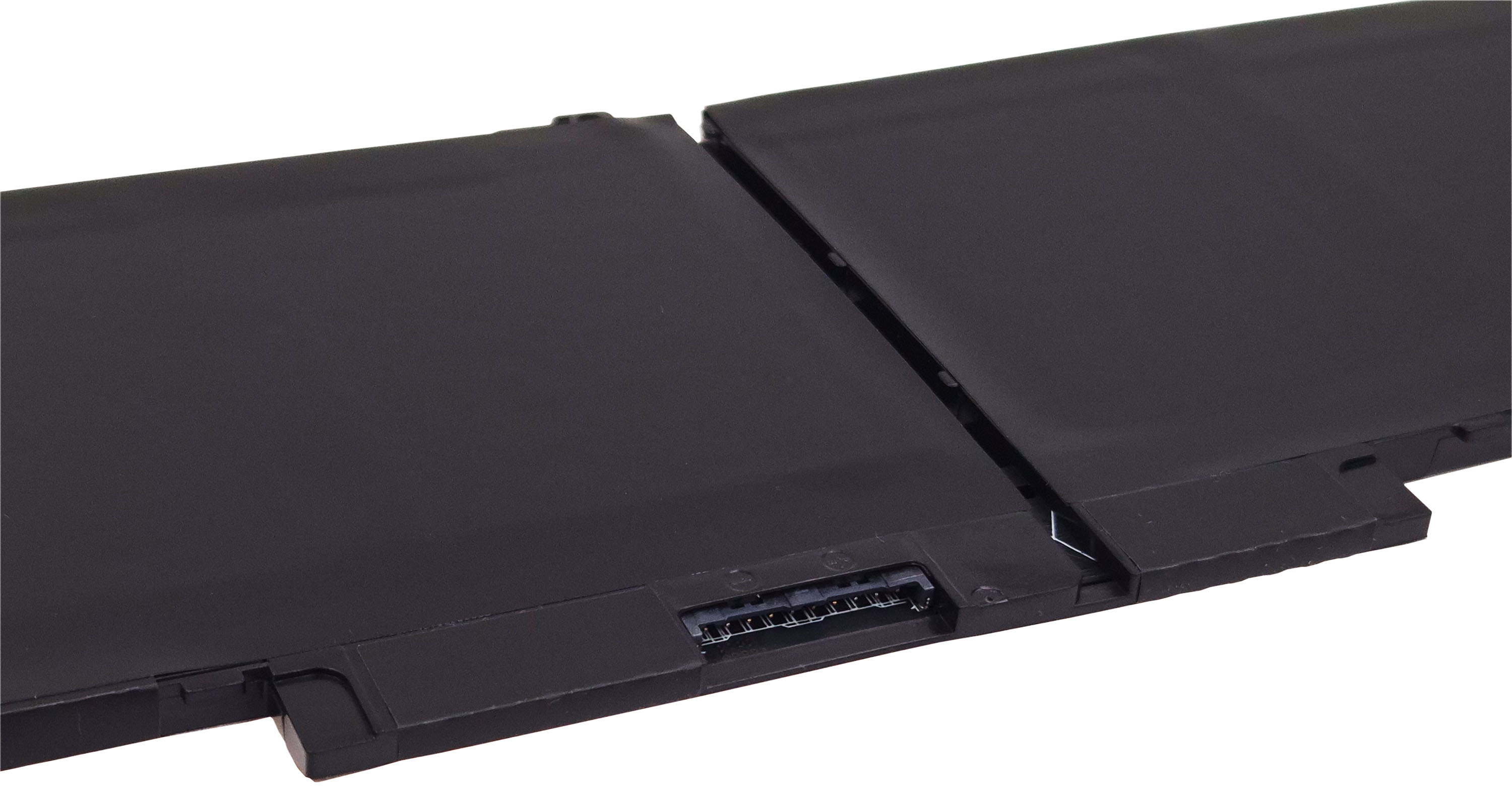 Czarna bateria laptopa z pinami złącza, na białym tle.