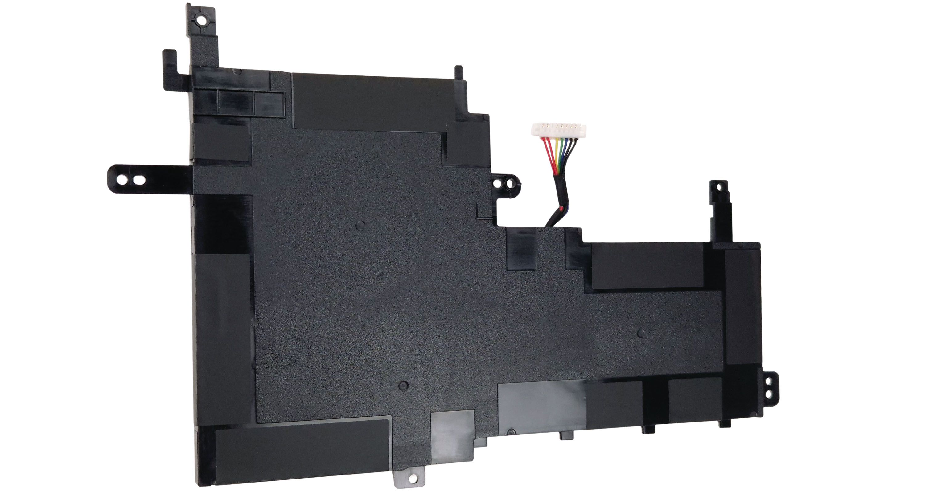 Czarna część plastikowa z przewodami, biały blok złącza i kolorowe przewody.