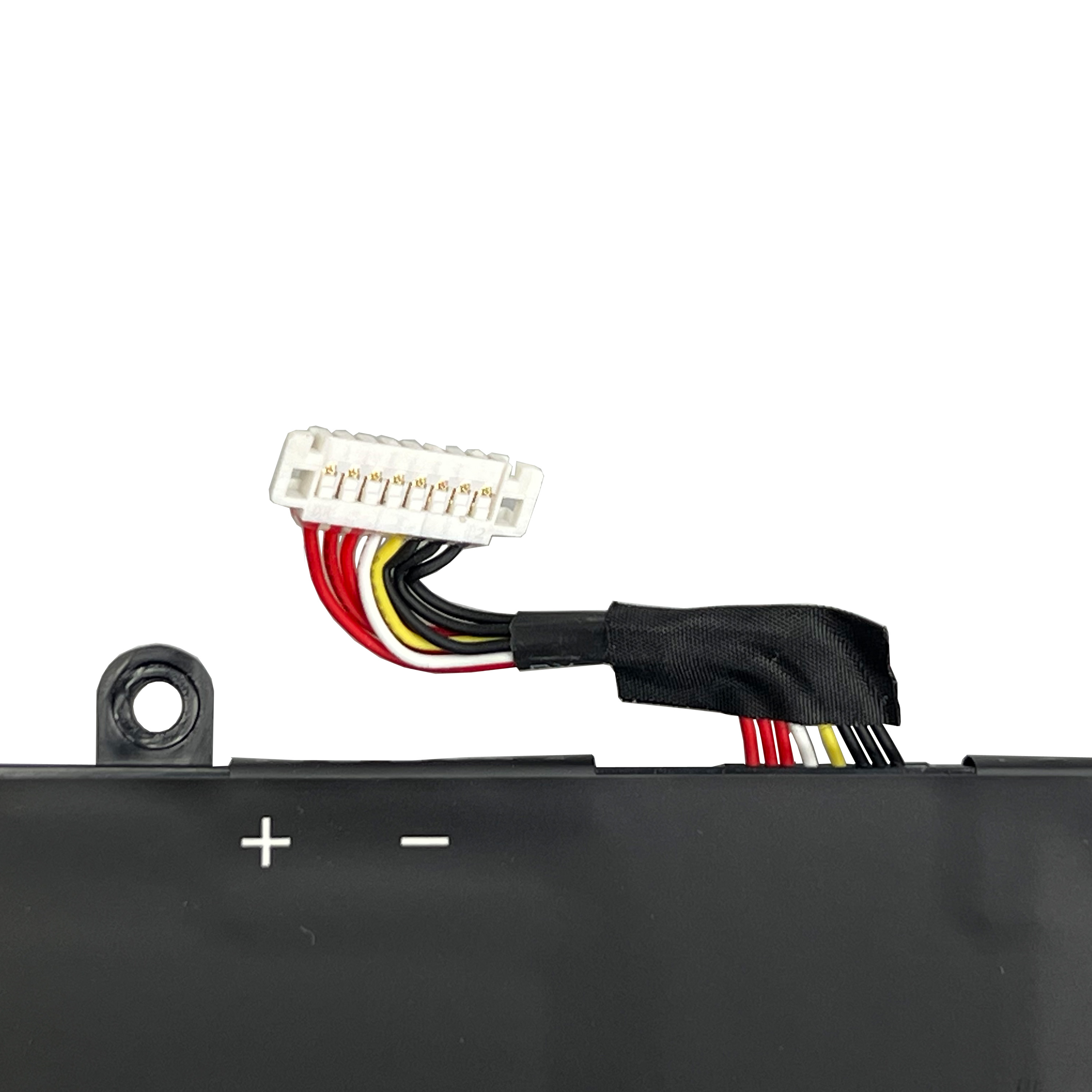 Czarna bateria z białym kablem łączącym i kolorowymi przewodami.