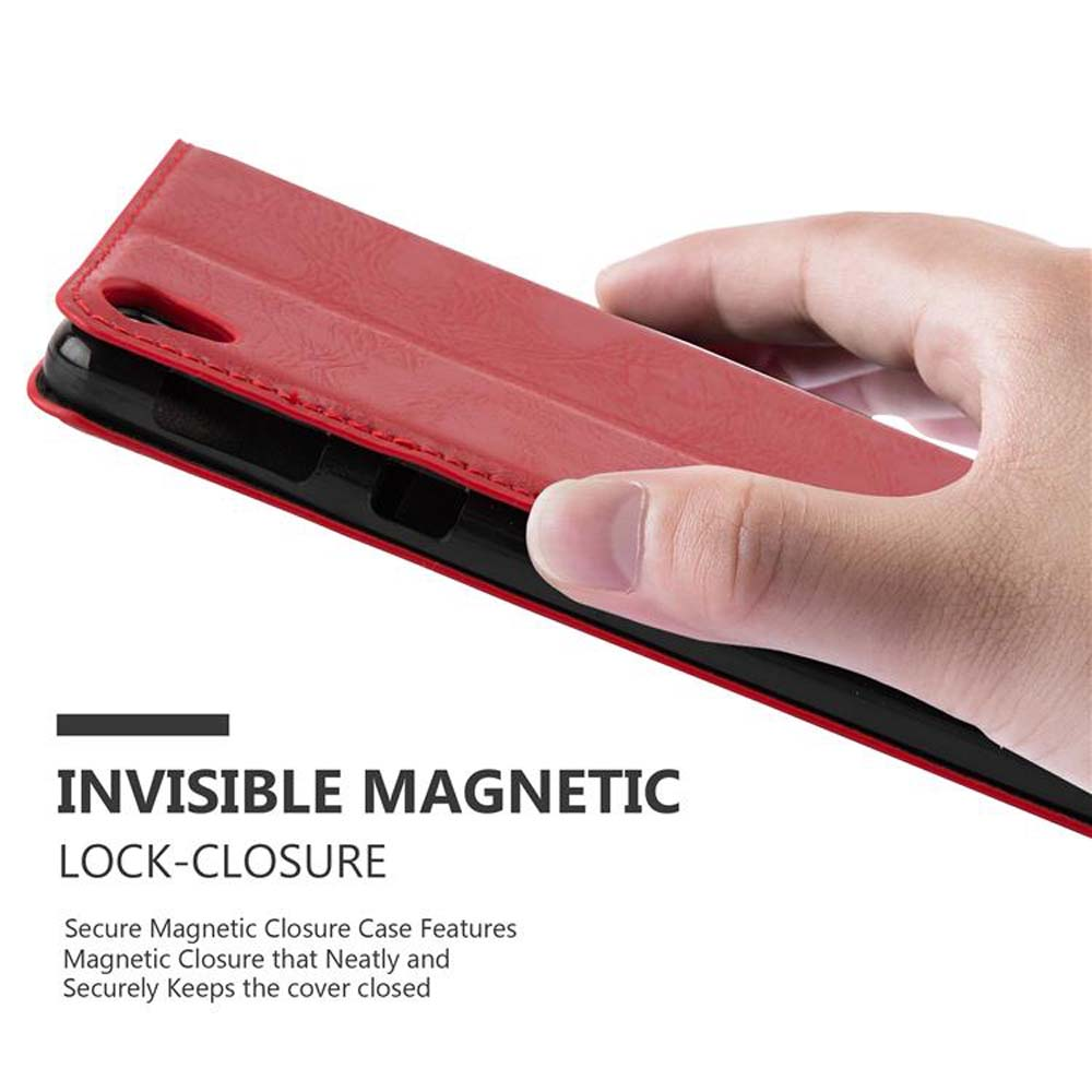 Roter Handyhülle mit magnetischem Verschluss, von Hand gehalten.