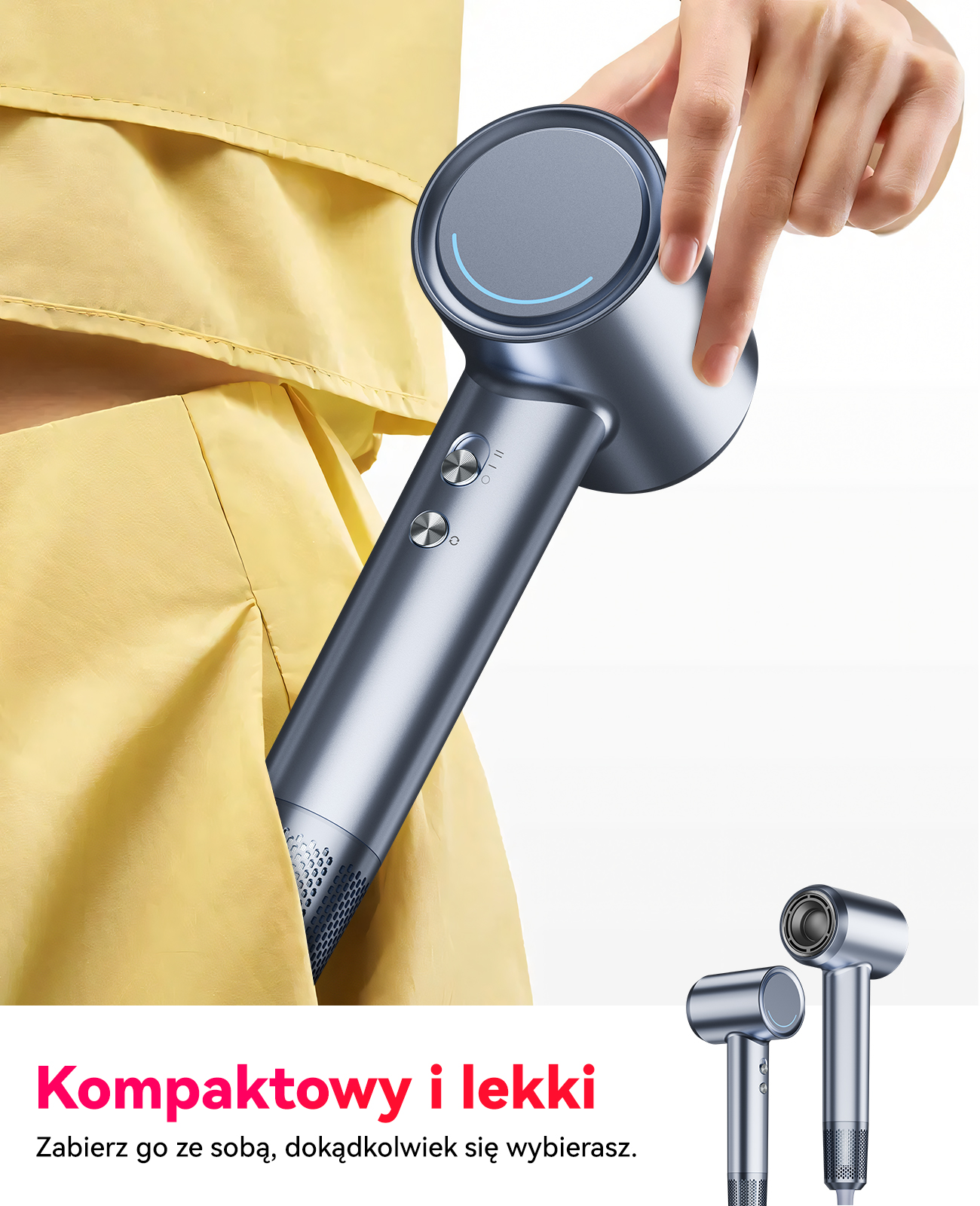 Dłoń trzyma srebrną suszarkę do włosów na tle żółtego materiału.