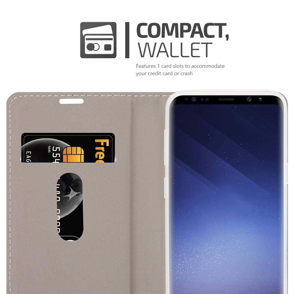 Un telefono in una custodia a portafoglio con slot per carte. Una carta con 'Fre' è visibile.