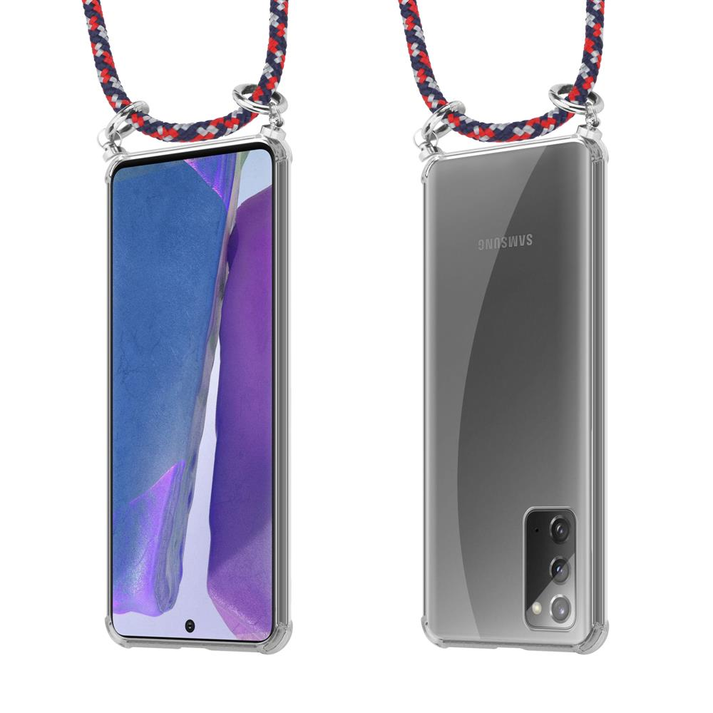 Uno smartphone in custodia trasparente con laccetto intrecciato.