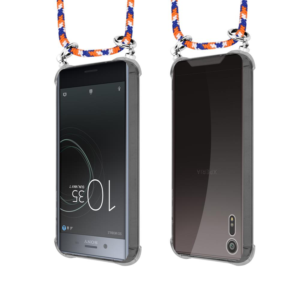 Due smartphone Sony Xperia in custodie con cordini.