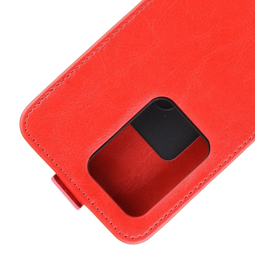 Roter Leder-Handy-Hülle mit Ausschnitt für Kamera und Schlitzen.