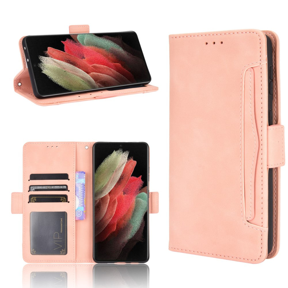 Una custodia rosa per telefono con slot per carte e un telefono visualizzato.