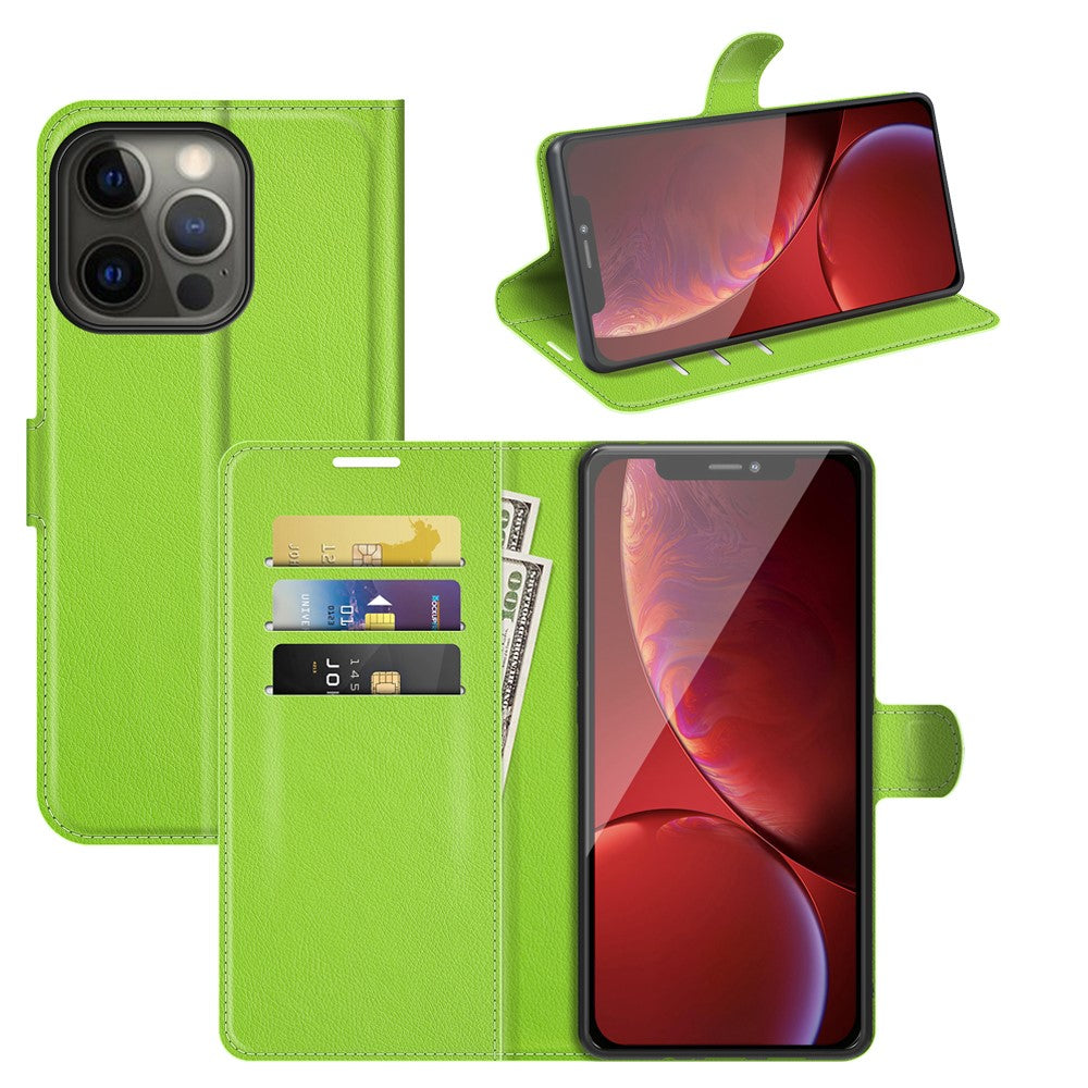 Una custodia a flip verde brillante con slot per carte e contanti.