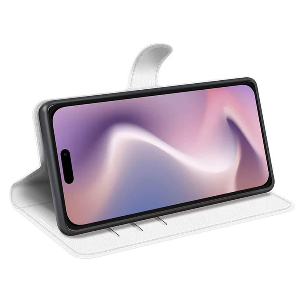 Uno smartphone bianco in una custodia a libro, utilizzata come supporto.