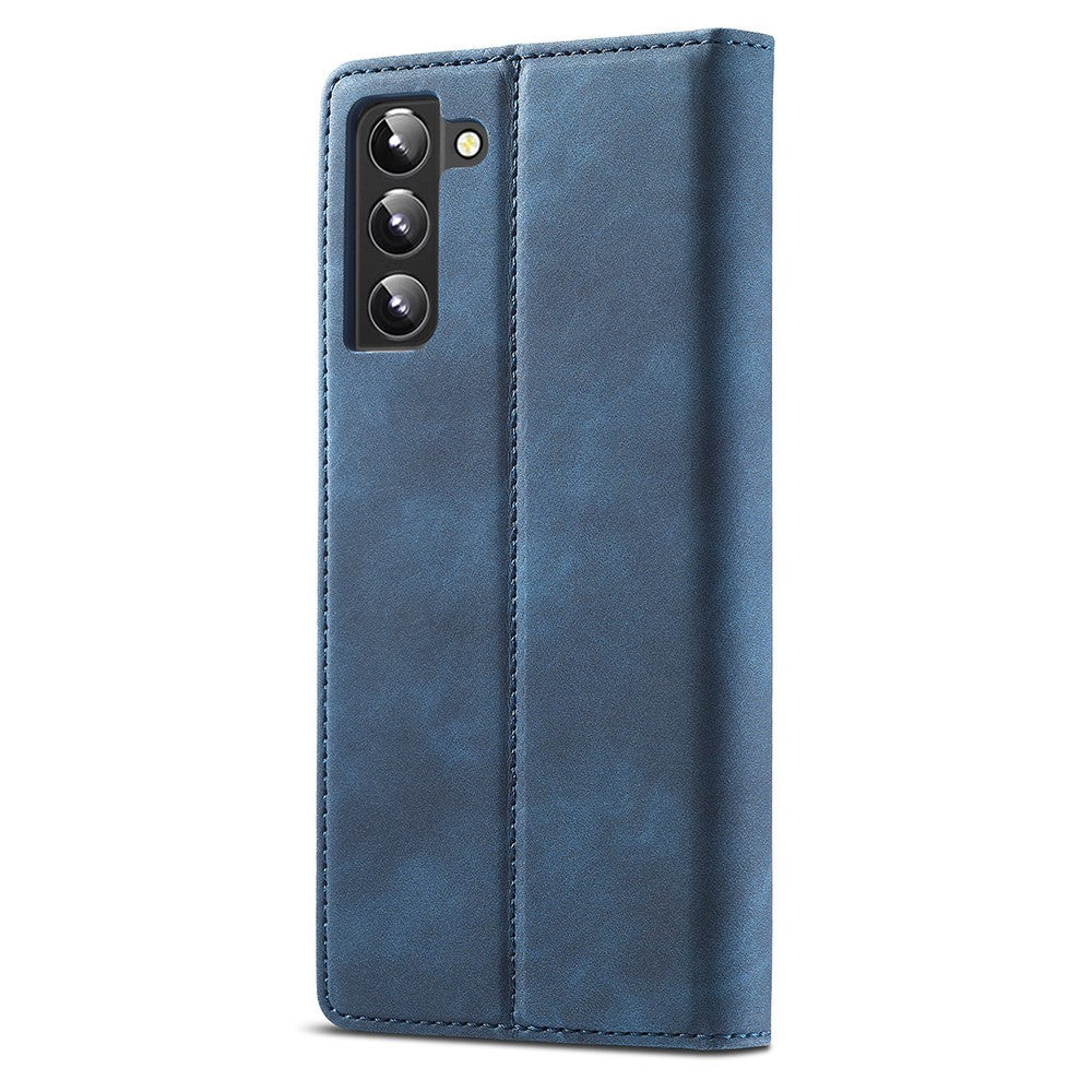 Custodia blu per telefono con tre obiettivi e flash.