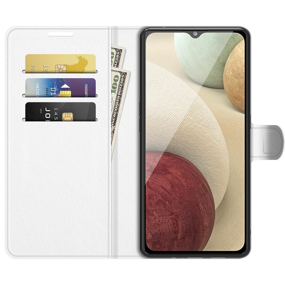 Ein weißes Handy-Flip-Case mit Kartensteckplätzen und Geldscheinen.