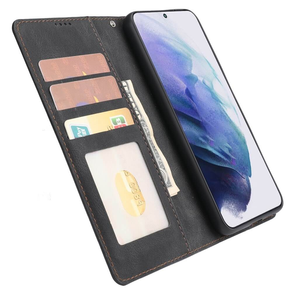 Schwarzes Handy-Flip-Case mit Kartenfächern und Geldschein. Handy ist eingelegt.