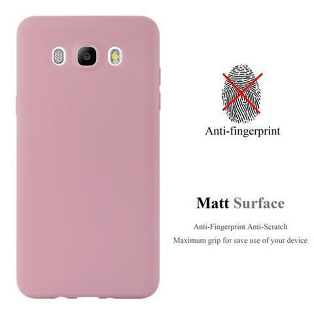 Una funda de teléfono rosa con tres cámaras. Logo anti-huellas.