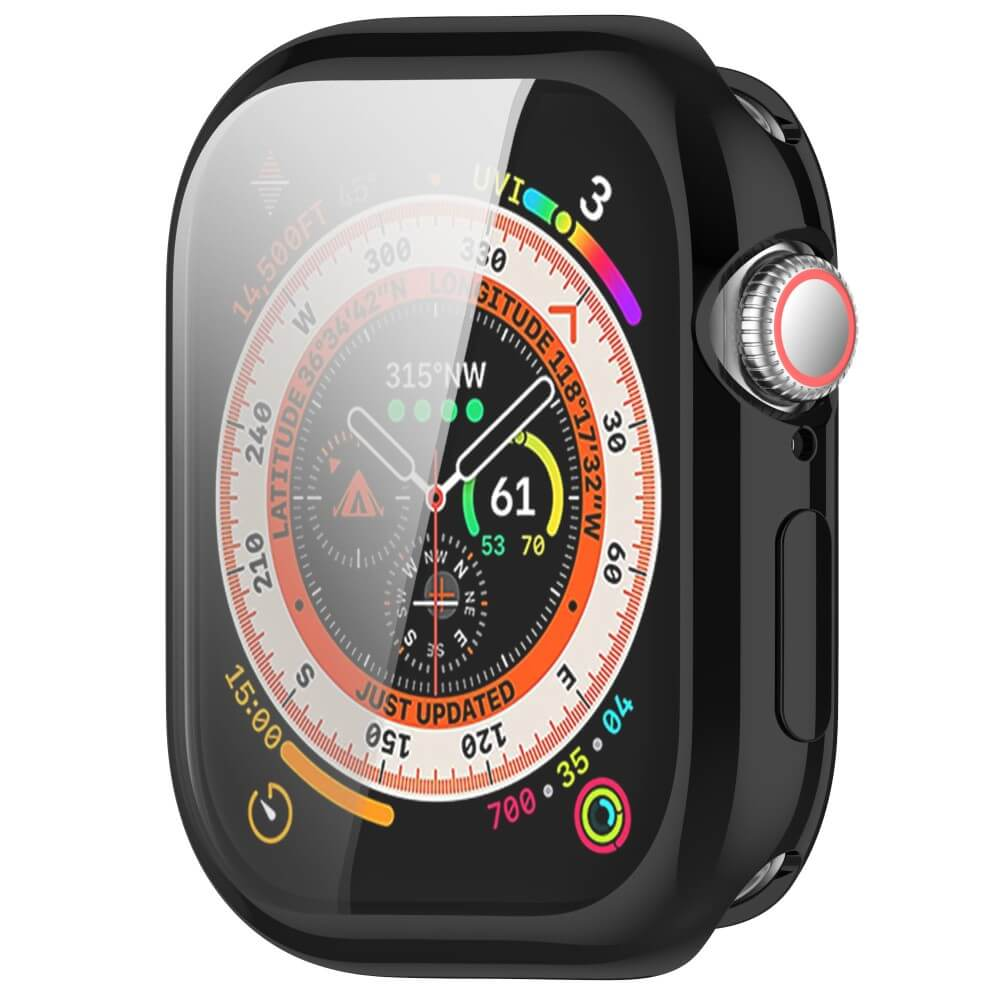 Une montre connectée noire affiche un cadran de boussole indiquant altitude, longitude et latitude.