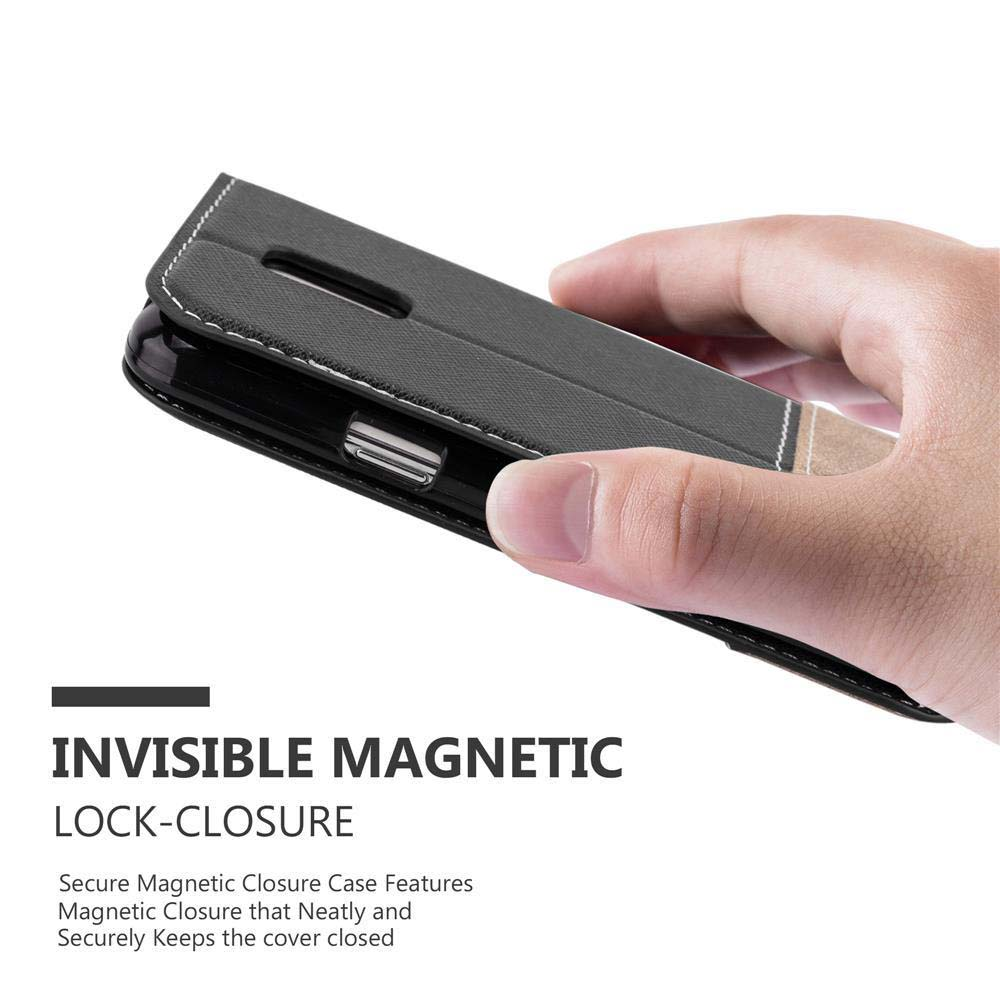Una mano tiene una custodia per telefono grigia con chiusura magnetica.