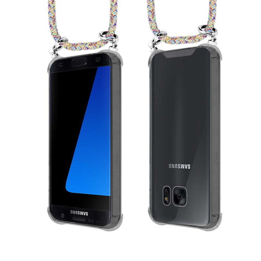 Uno smartphone con cinturino trasparente, mostrato fronte e retro.