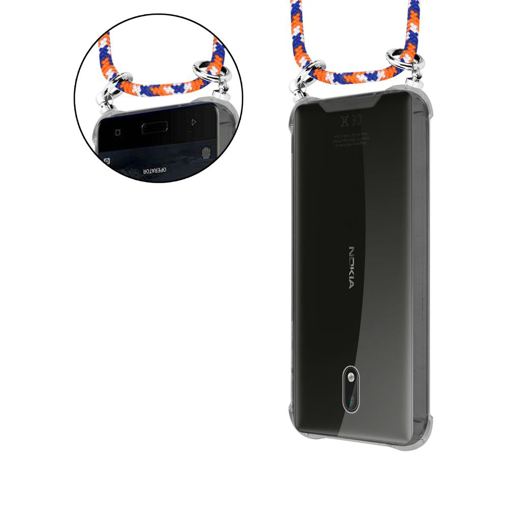 Ein Nokia-Smartphone in einer durchsichtigen Hülle mit einem orange-blauen Trageband.