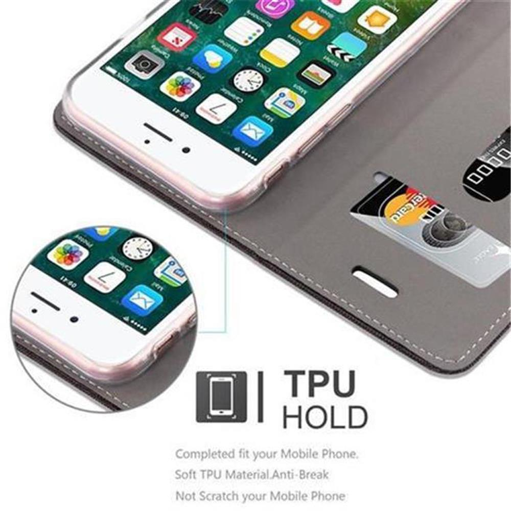 Uno smartphone in una custodia grigia con porta carte e un primo piano dell'interfaccia.