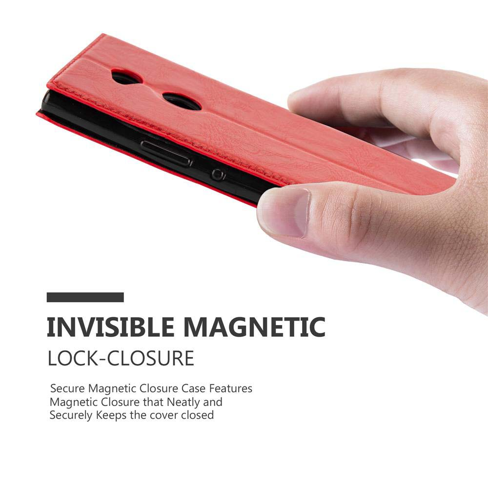 Funda roja para teléfono con cierre magnético, sostenida por mano.