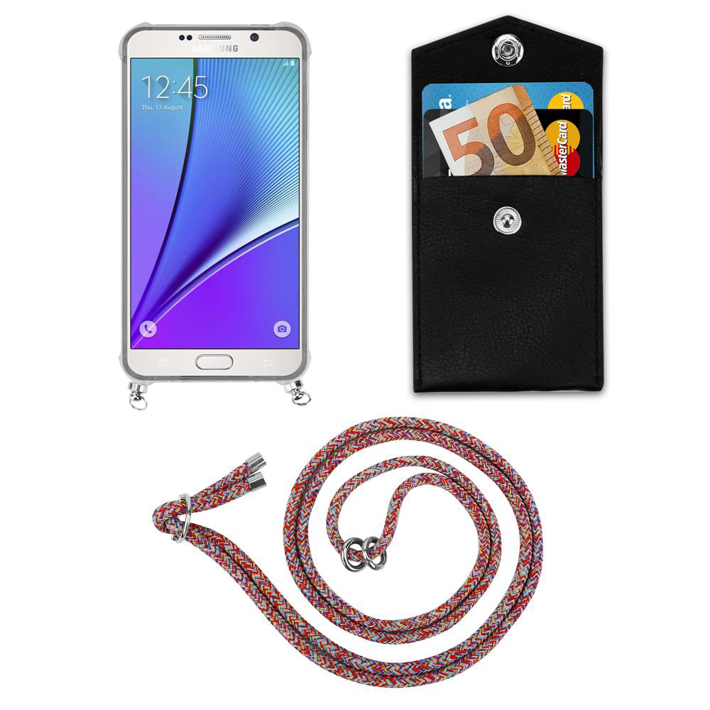 Ein Smartphone, eine schwarze Brieftasche mit Geld und Karte, und eine bunte Kordel.