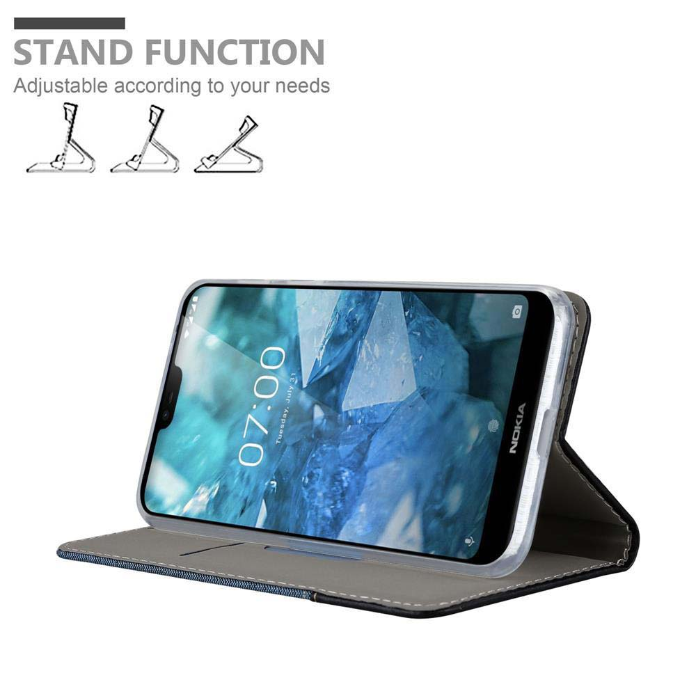 Ein Nokia-Telefon in einer blauen Hülle, die als Ständer dient.