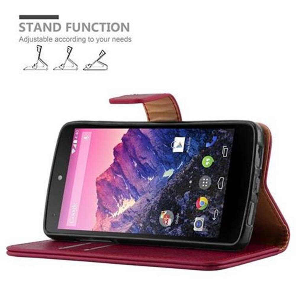 Una funda roja oscura para smartphone con función de soporte y teléfono.