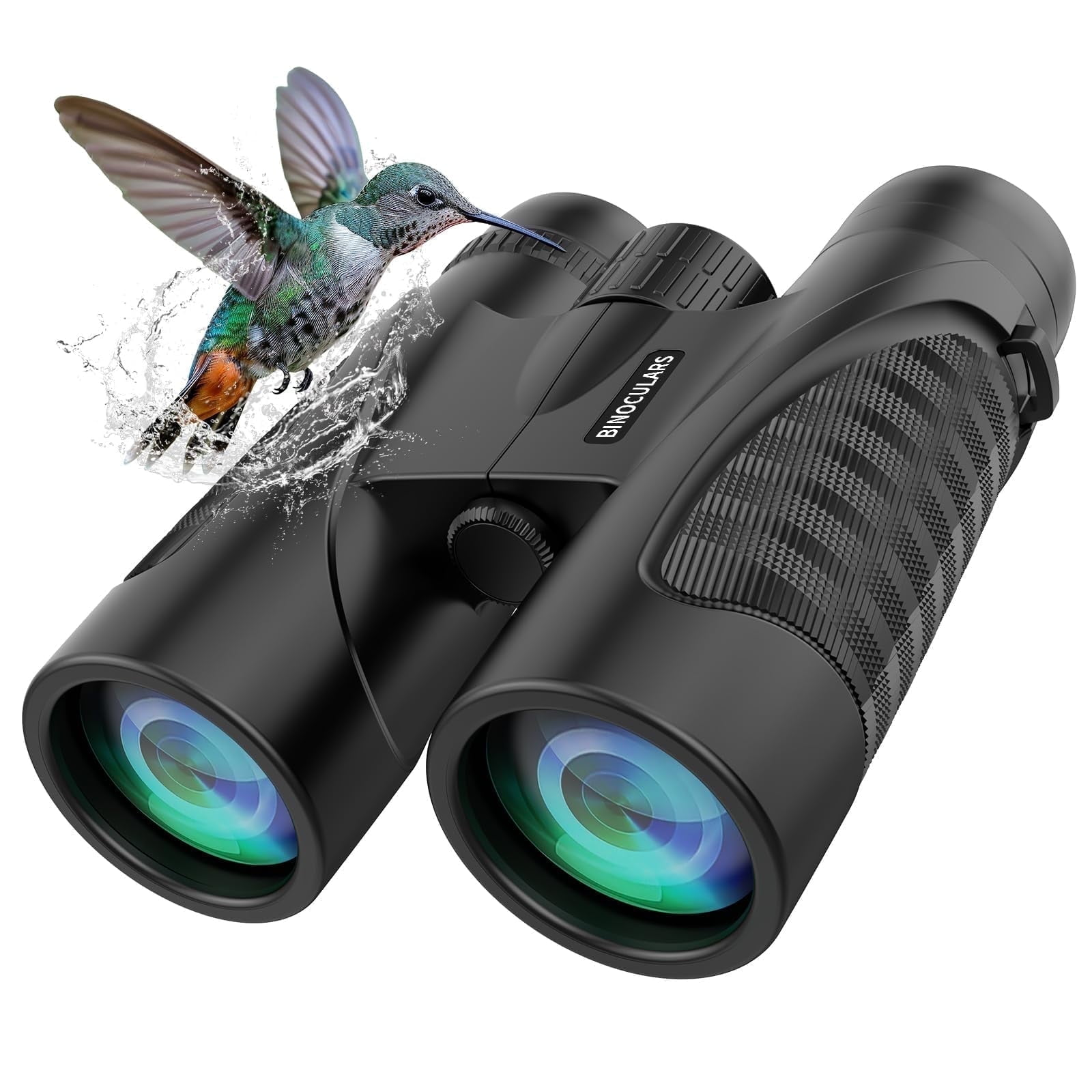 Ein Kolibri fliegt mit Wasser um ein schwarzes Fernglas auf weißem Hintergrund.