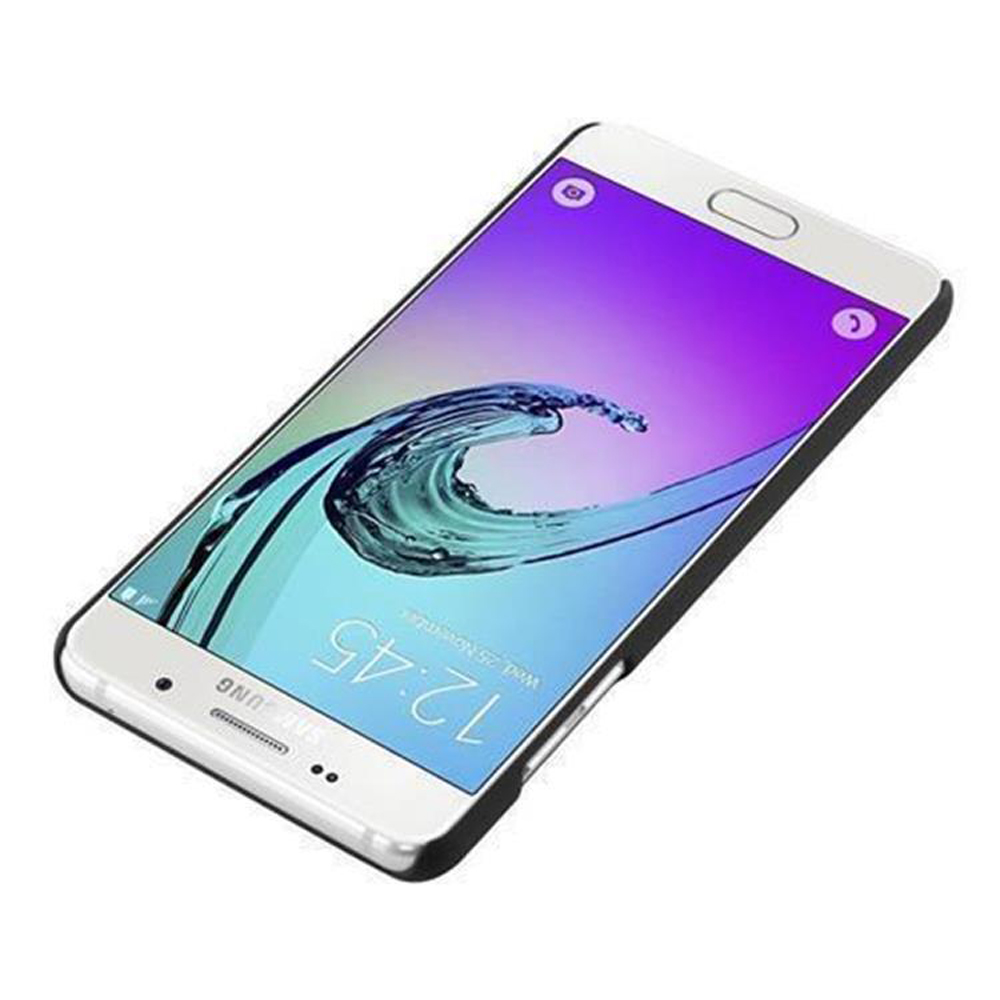 Un smartphone Samsung blanco muestra un fondo de pantalla de ola y la hora 12:45.