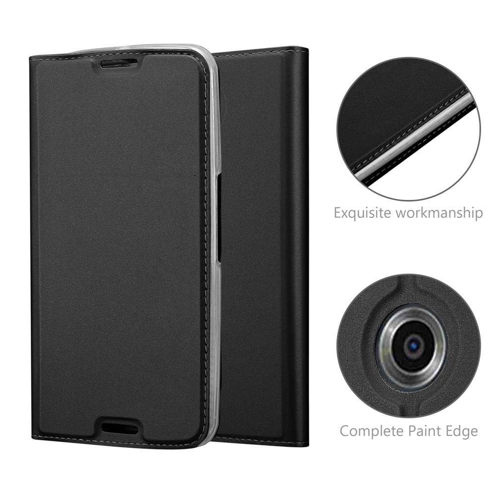 Funda negra para teléfono plegable con costuras y recorte de cámara.