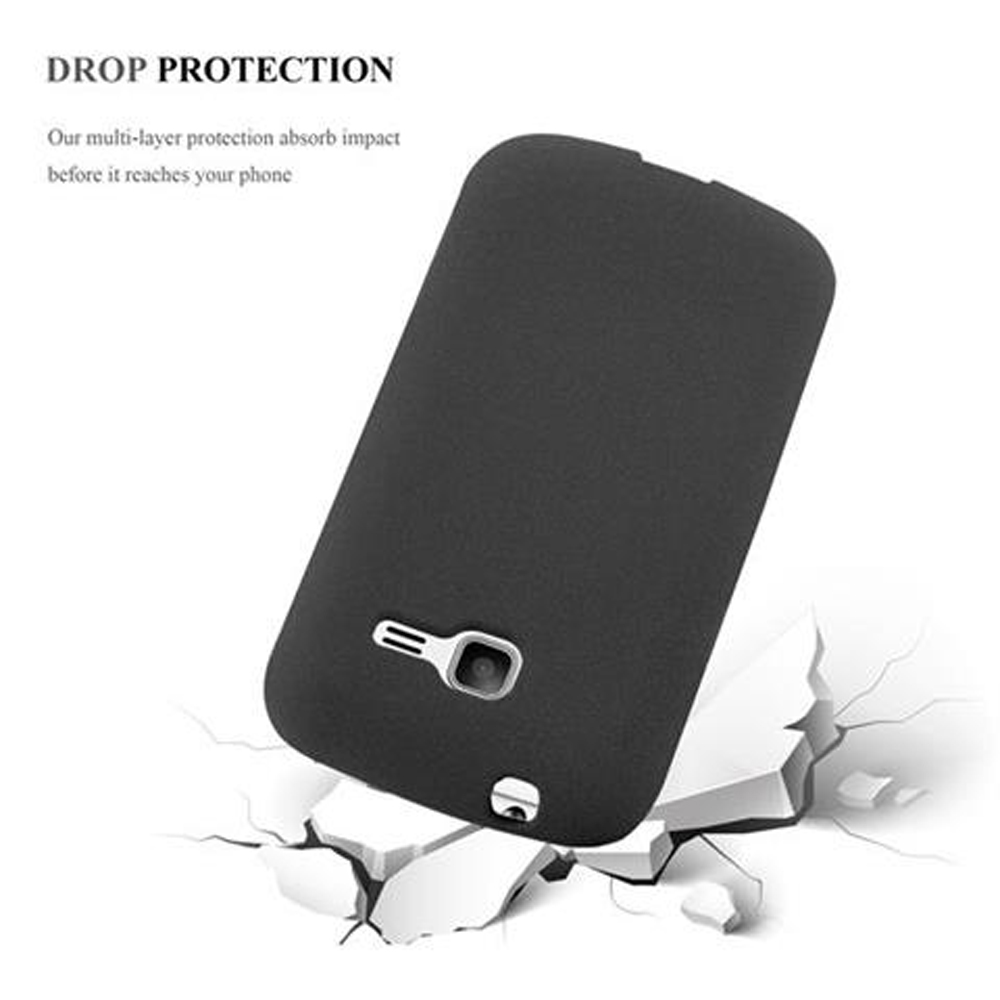 Funda de teléfono negra cayendo sobre bloques blancos rotos.