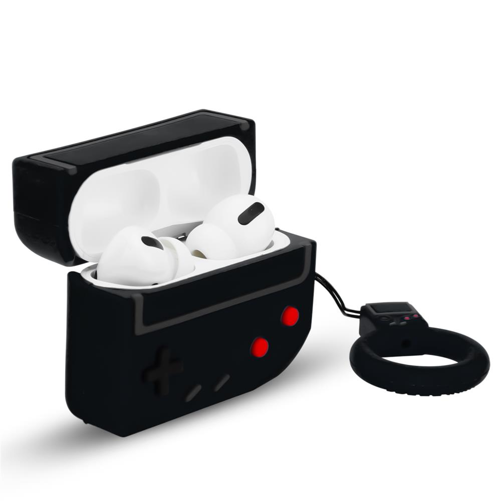 Schwarzes AirPods-Case im Retro-Gamecontroller-Design mit weißen AirPods.