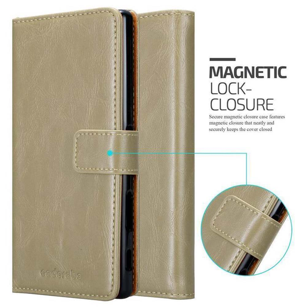 Custodia per telefono beige con chiusura magnetica, primo piano.