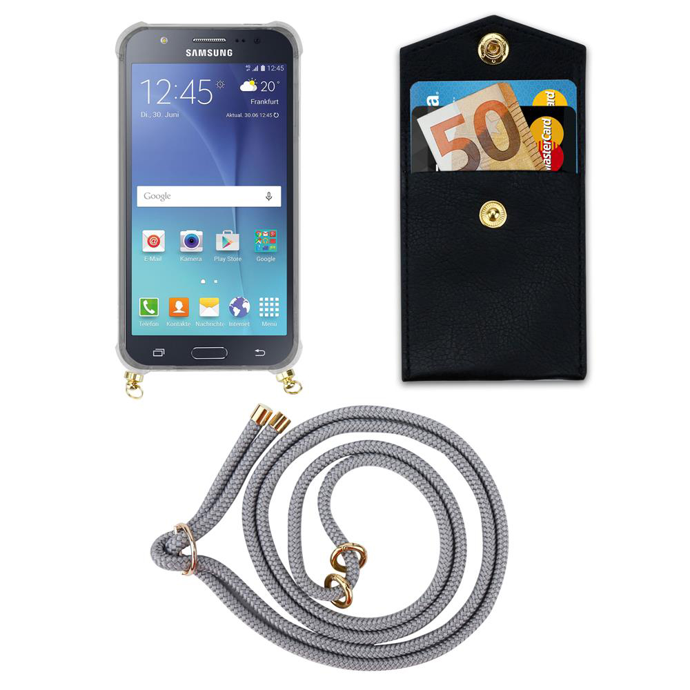 Uno smartphone con un portafoglio nero contenente denaro e carte, e un cordino grigio.