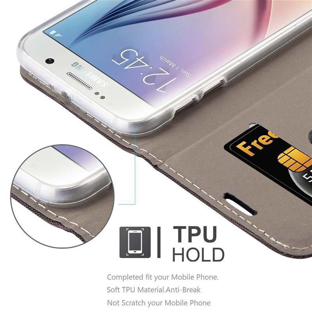 Un Samsung in una custodia a portafoglio grigia, mostra le 12:45 e una carta.