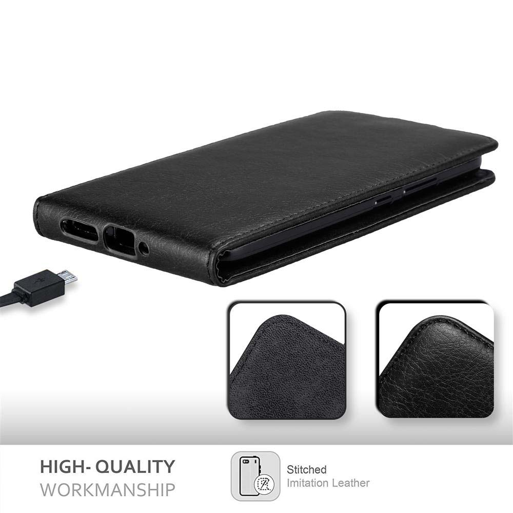 Custodia nera in pelle con cavo USB-C e primi piani delle cuciture.