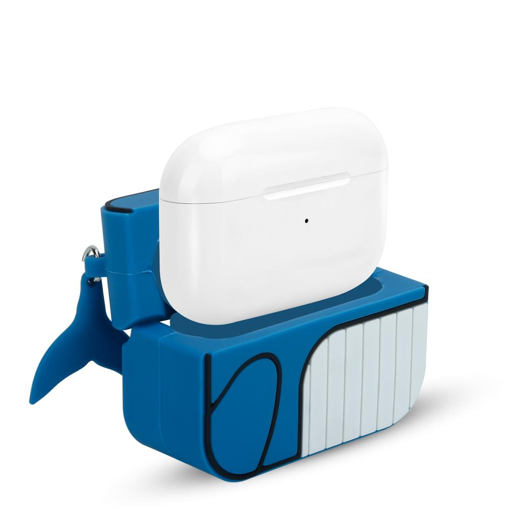 Ein weißes AirPods-Case sitzt auf einer blauen Wal-Halterung mit weißen Rippen.