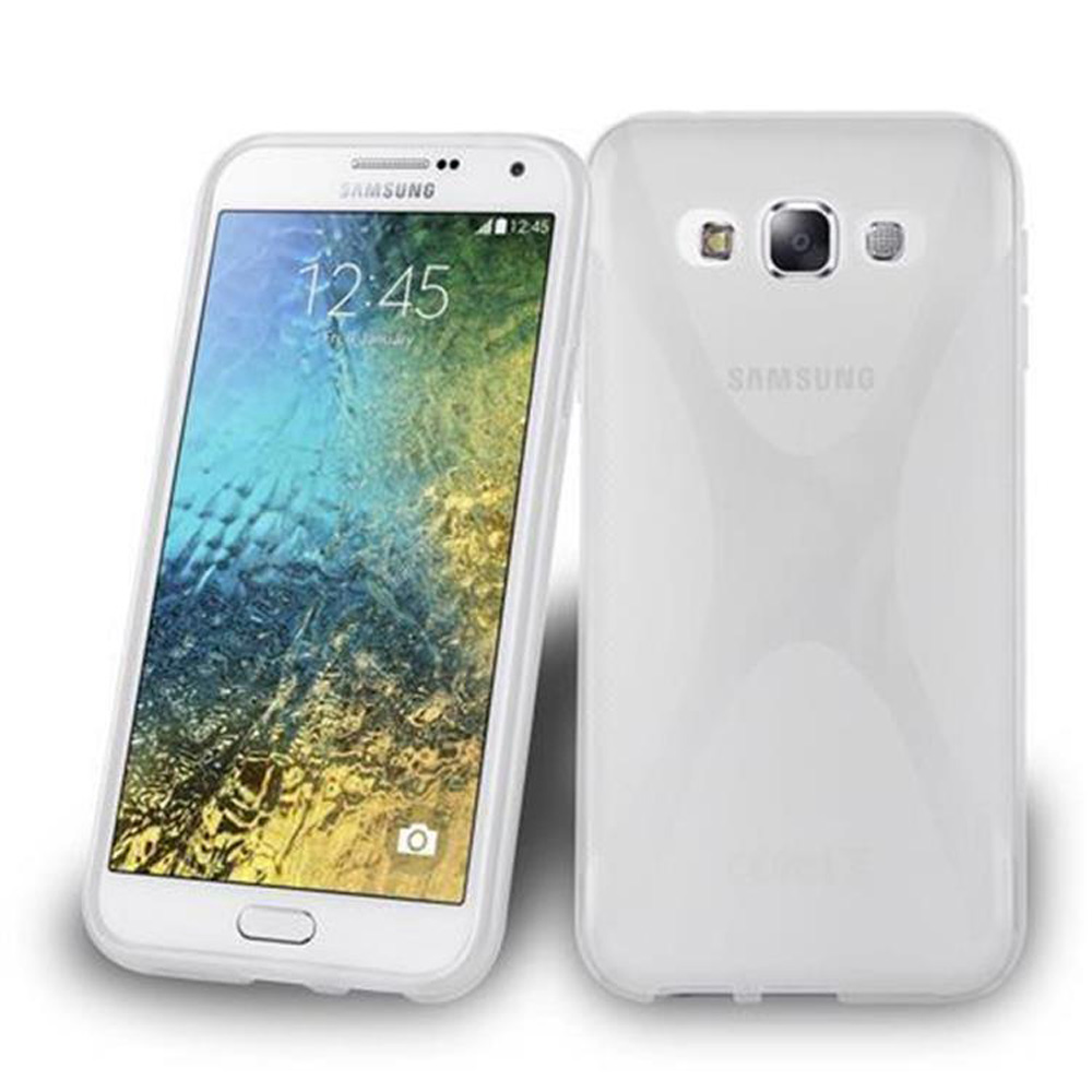 Dos smartphones Samsung blancos uno al lado del otro. Uno muestra la pantalla, el otro la parte trasera.